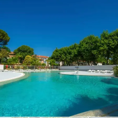 Camping Sept Fonts * Agde